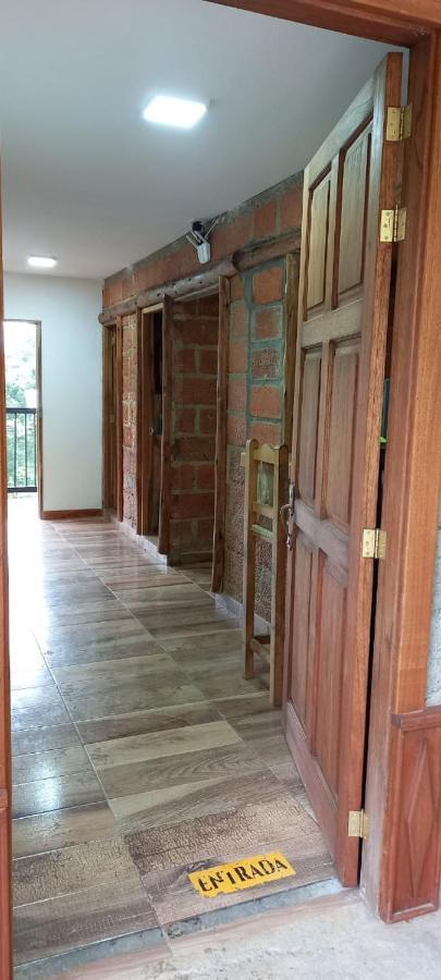 Hostal Y Cabanas Los Juanes Jardin Bagian luar foto