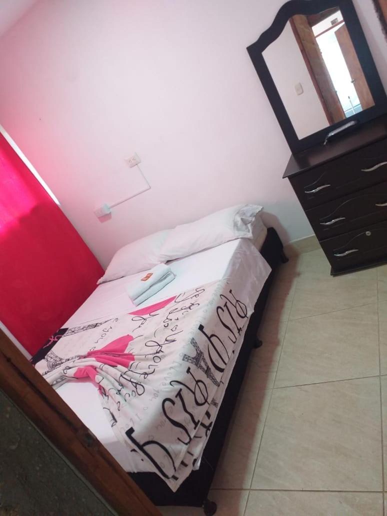 Hostal Y Cabanas Los Juanes Jardin Bagian luar foto